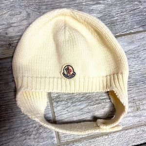 Moncler baby hat